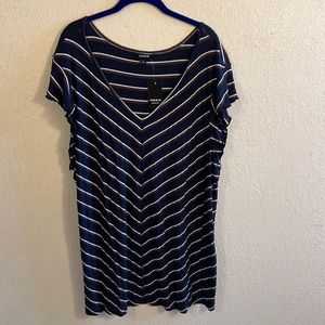 Torrid Size 5 Navy Striped Tee